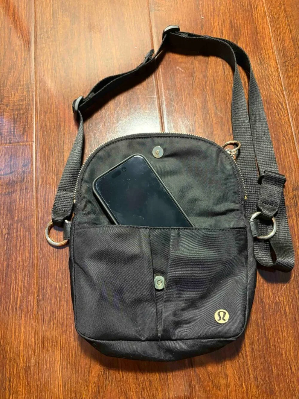 Lululemon Festival Bag in Black with gold details